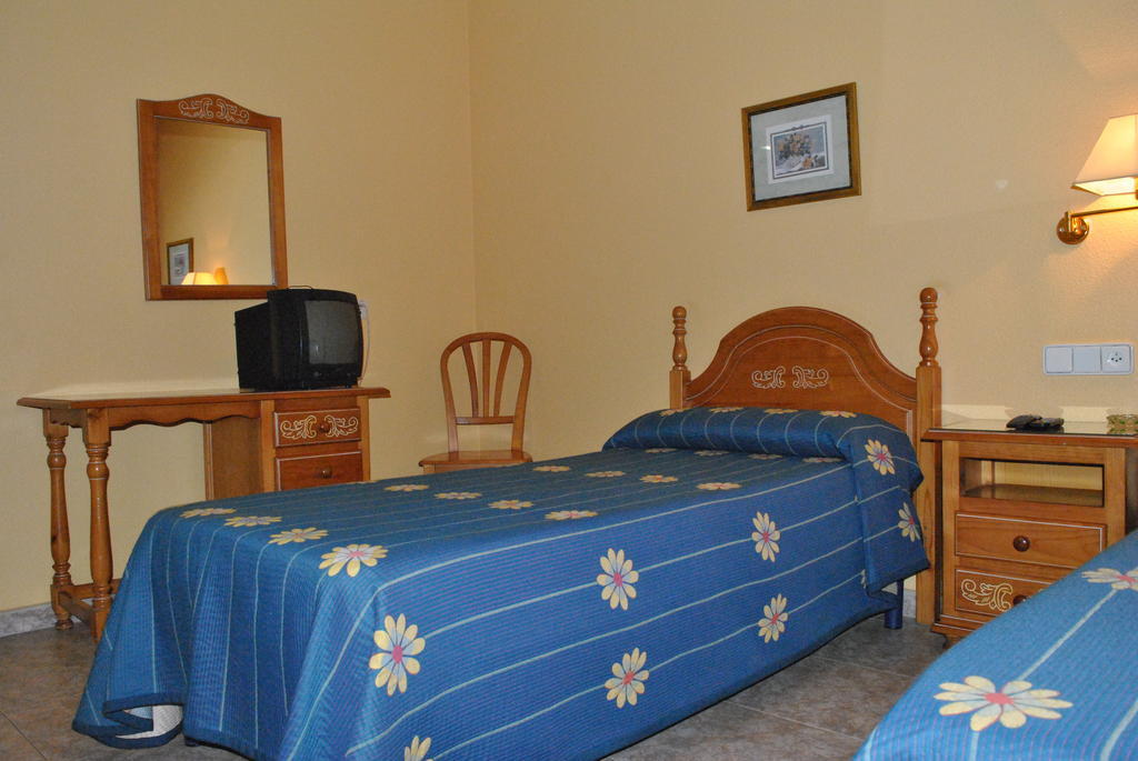 Hostal Rey Teodomiro Orihuela Eksteriør bilde