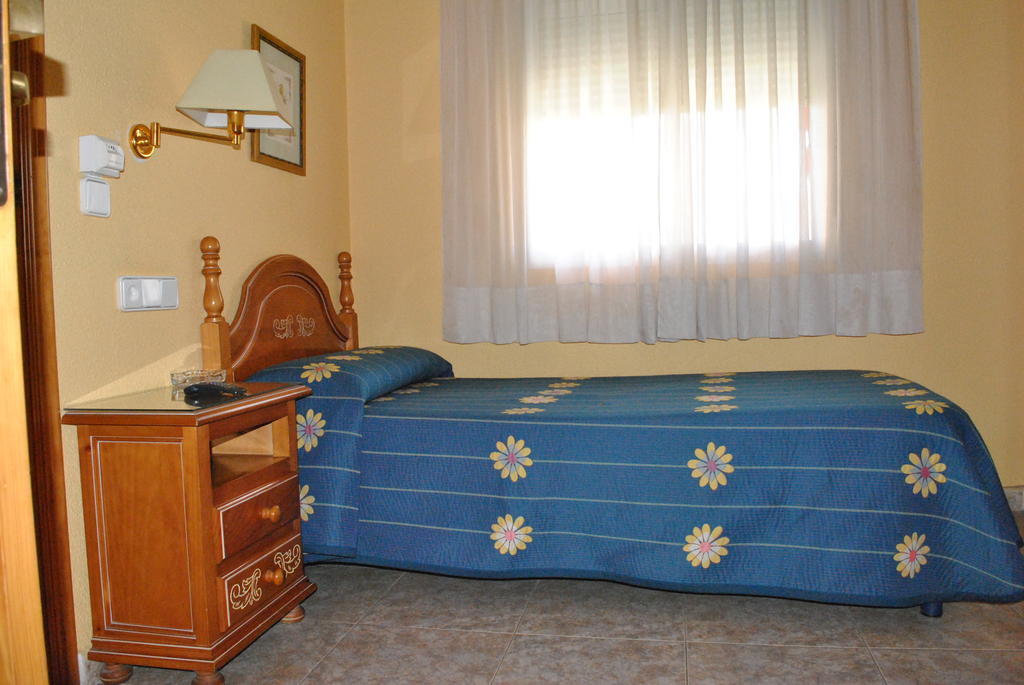 Hostal Rey Teodomiro Orihuela Rom bilde