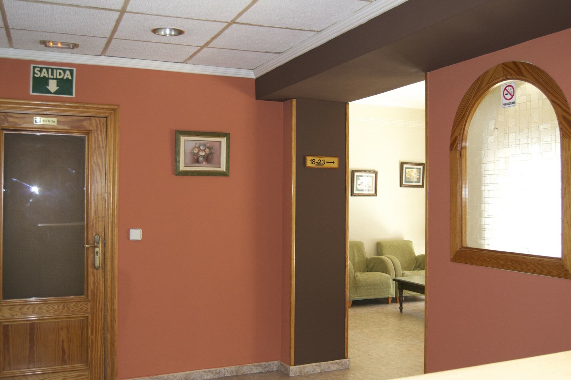 Hostal Rey Teodomiro Orihuela Eksteriør bilde