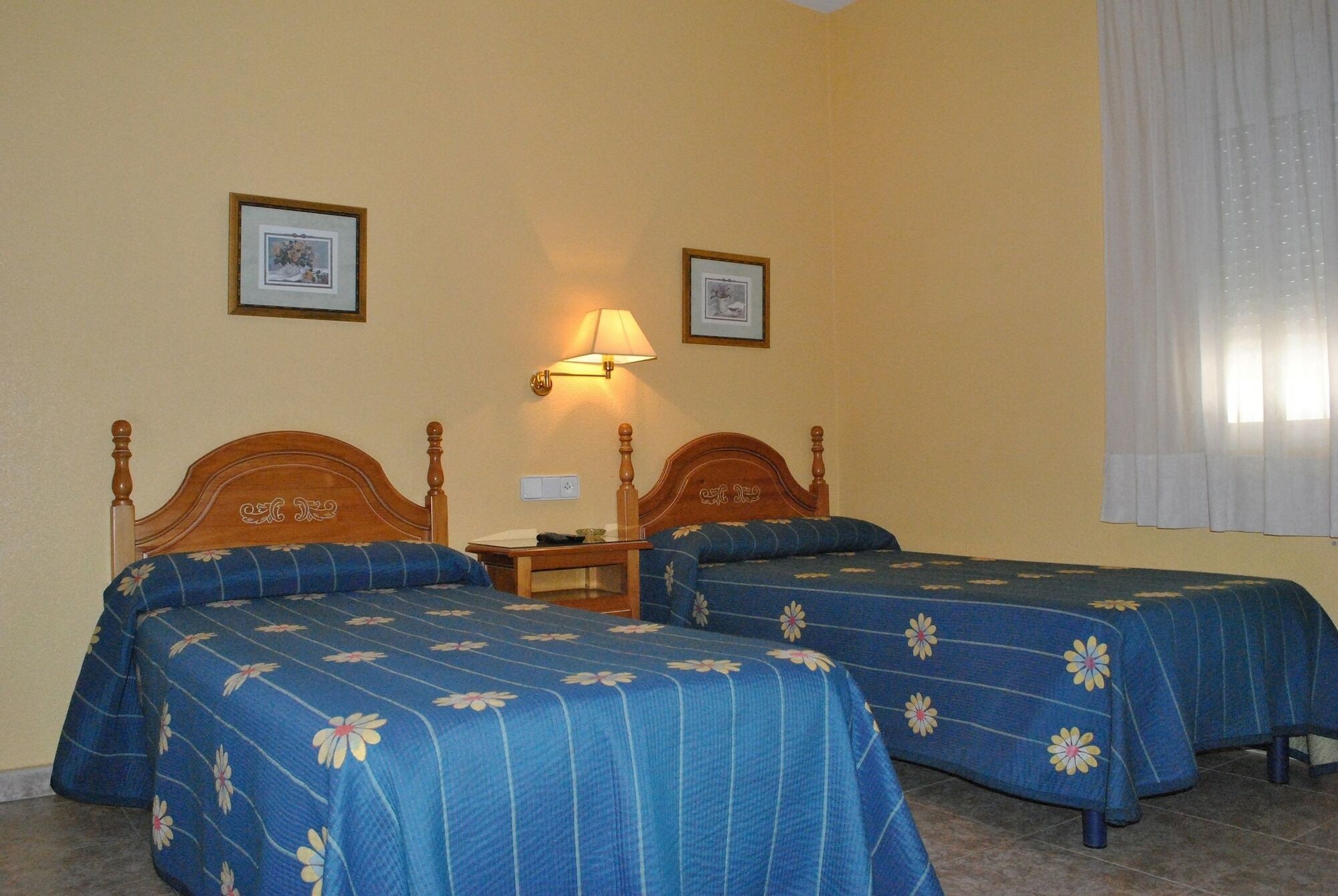 Hostal Rey Teodomiro Orihuela Eksteriør bilde